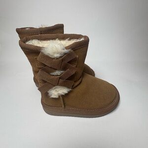 Koolaburra Tan Boots with Faux Fur and Bows